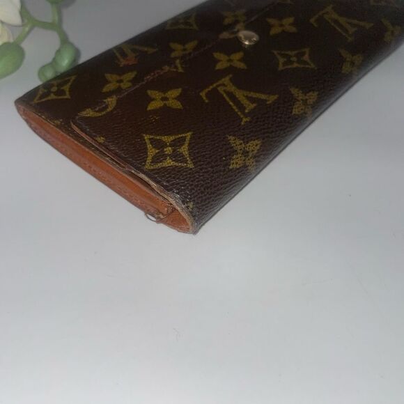 Authentic! 💥 Louis Vuitton Monogram Sarah Clutch Wallet - Picture 7 of 13
